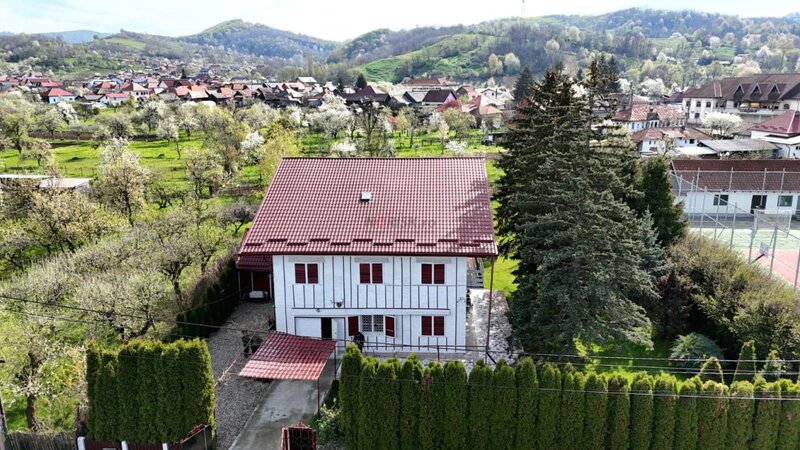 Albestii de Arges, refugiu de weekend sau business turistic, vila spatioasa, teren 1.632 mp